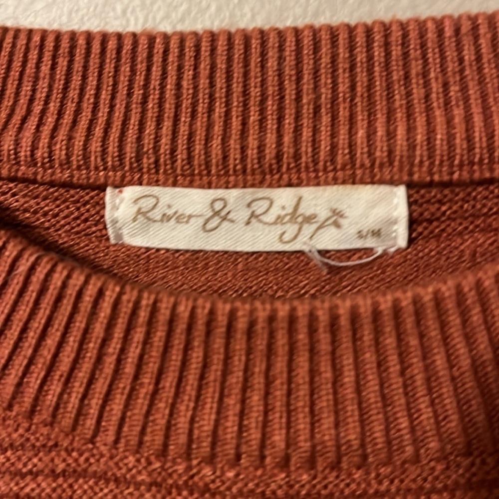 Sweater - Picture 4 of 4